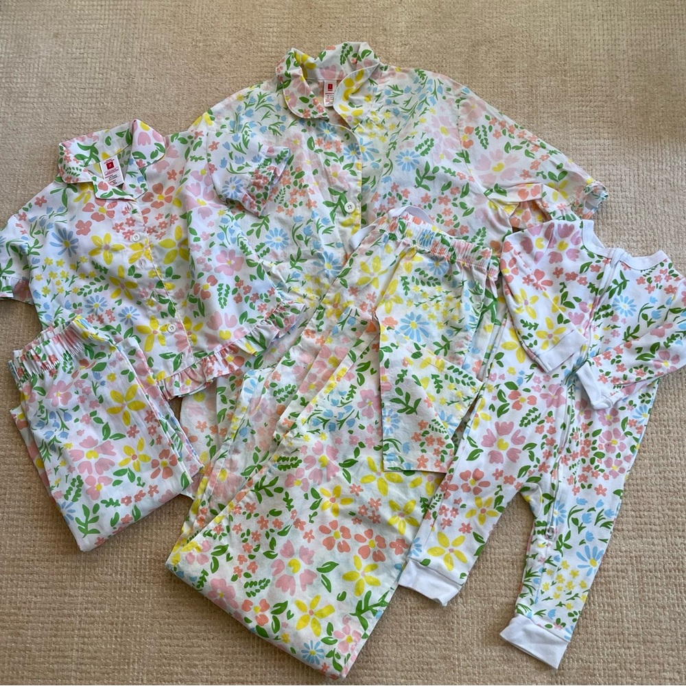 5 PC Floral Mommy & Me PJs / Sz S, 2T & 6-9M
